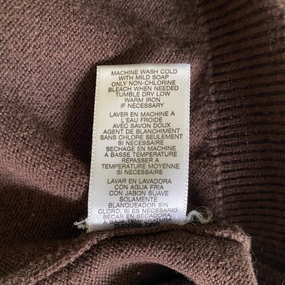 Brown dressy t-shirt with pink argyle pattern - Picture 6 of 6